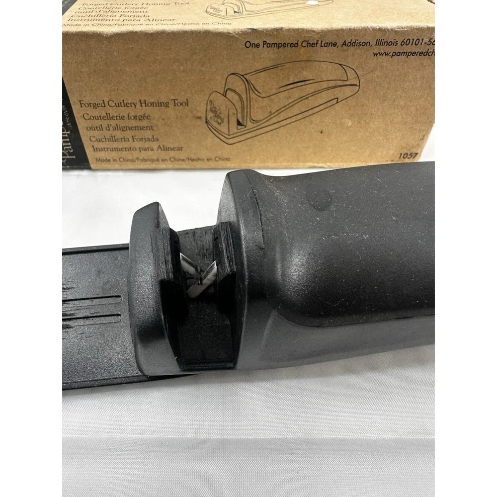 PAMPERED CHEF Forged Cutlery Honing Tool For Knives #1057 Right or Left Hand EUC